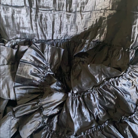 NEW skirt from show room - Picture 7 of 7